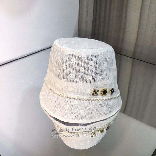 LV爆款女士帽子 路易威登小花新款網紗漁夫帽 LV立體花朵遮陽帽  mm1246